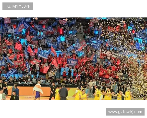 杰伦・威廉姆斯空降徐家汇 NBA 光影秀！冠军之夜点燃申城篮球激情